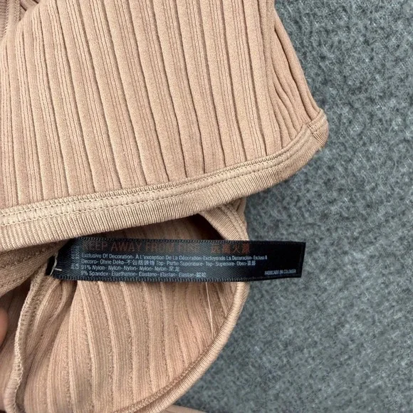 Out From Under Urban Outfitters Ribbed Cutout Twist Back Crop Top Tan XS/S - Picture 4 of 7
